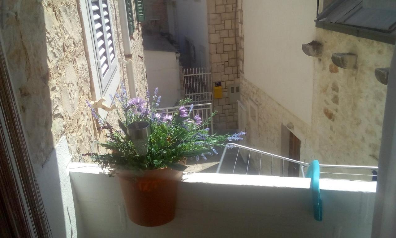 Apartment Nada Повля Екстериор снимка